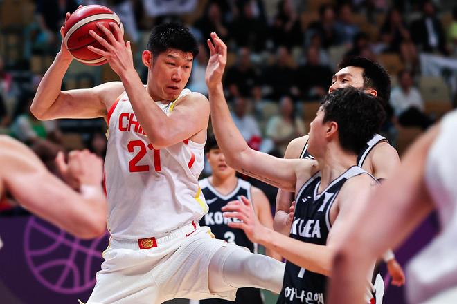 亚洲杯-中国8分险胜韩国晋级4强 胡金秋23+11王俊杰21分