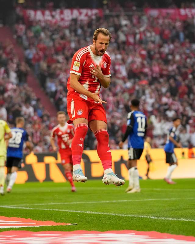 5-0！凯恩3战造8球，姆巴佩甘拜下风，拜仁5连胜，叫板切尔西