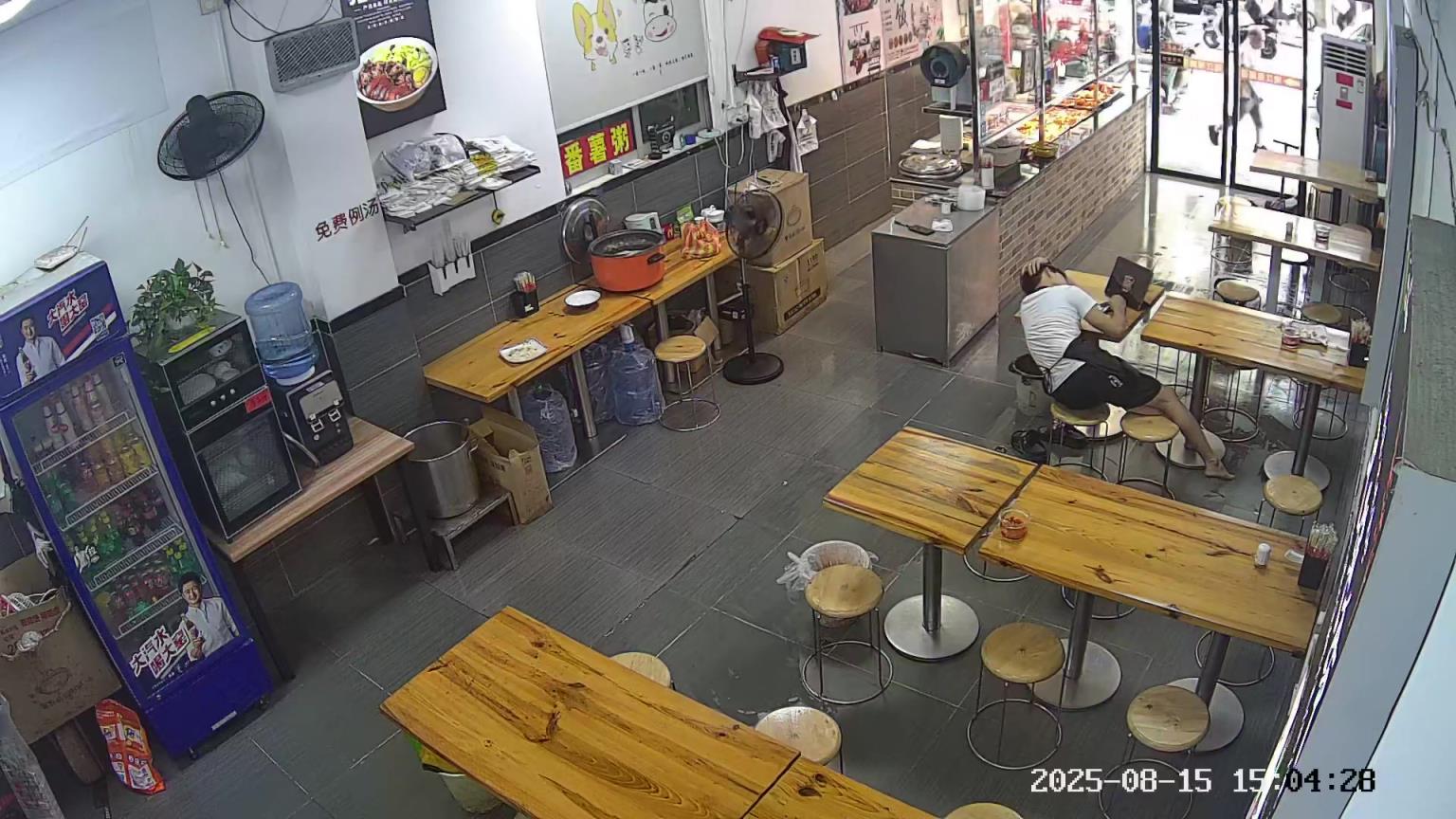 干餐饮真的很累！