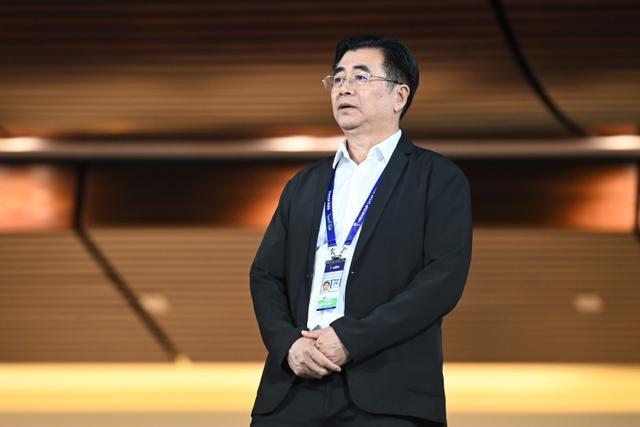 津媒：U18国足选拔队4-0缅甸，宋凯观看球队训练寄语力争突破