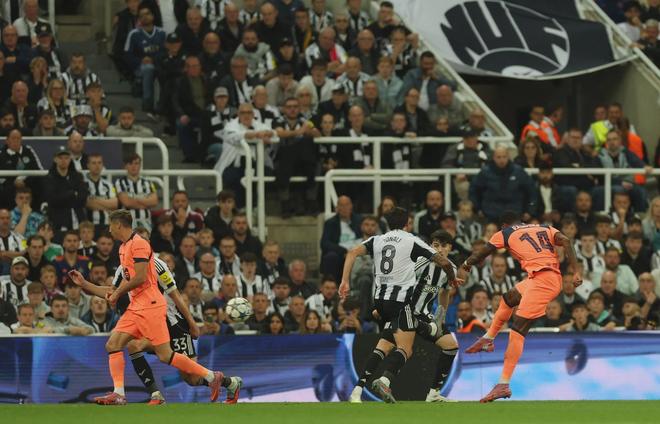 巴萨上次在客场获欧冠开门红还是20年前，该赛季球队夺冠