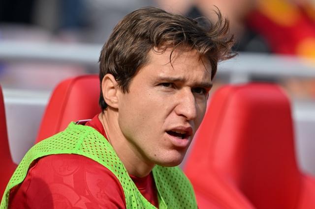 落选利物浦欧冠名单！英媒：基耶萨可能在冬窗重返意甲