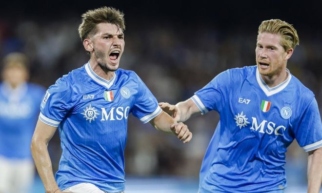 一场3-2，诞生夺冠最大热门：4连胜登顶，孔蒂直指冠军