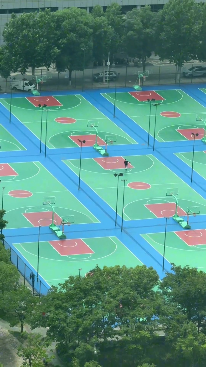 不是哥们？你…..