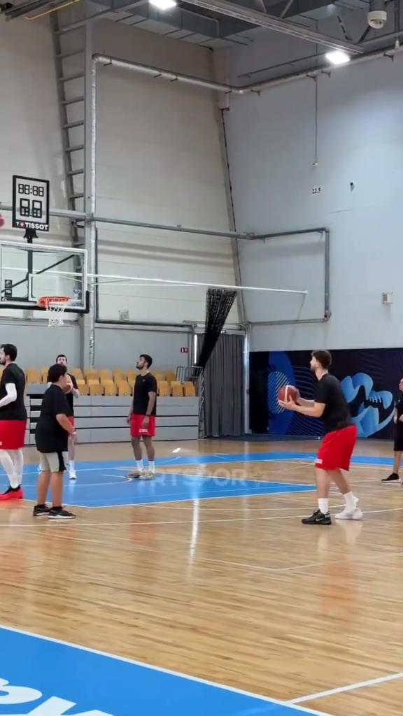 小火龙究极进化！申京欧锦赛训练中连续命中14记三分球！