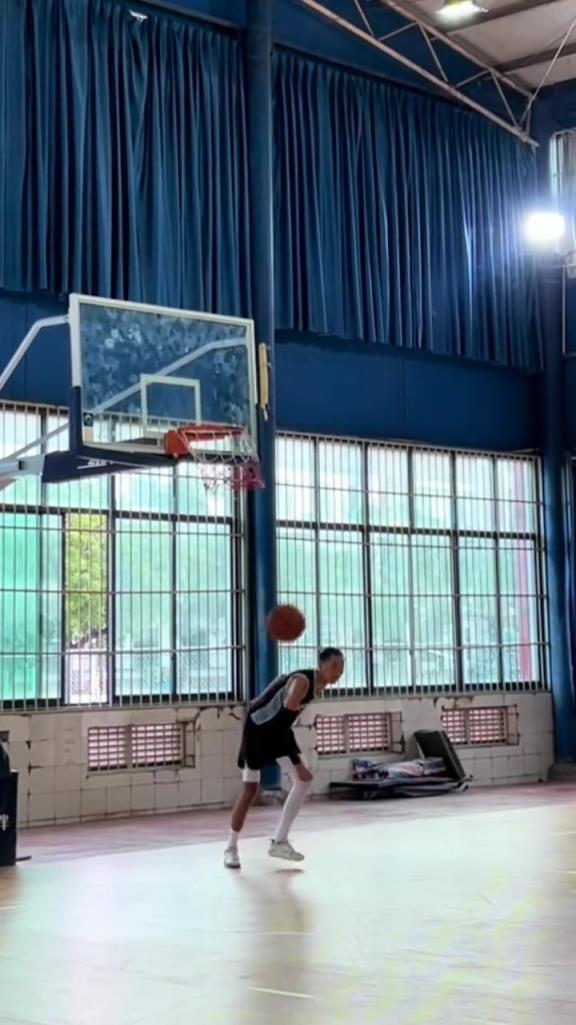 在国内你是文班亚马，在NBA你是sga