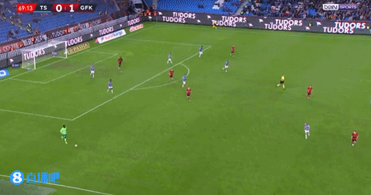 出球门将！奥纳纳时隔8年送出生涯第二次助攻，特拉布宗1-1战平