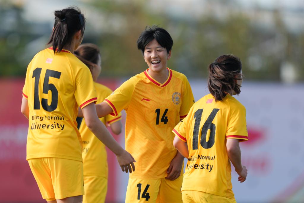 国际大体联足球世界杯：女足半决赛将上演“中国德比”